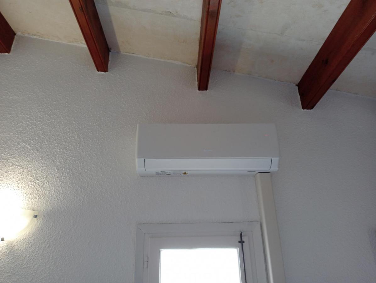 Apartamento Con Piscina Y Terraza En Ciudadela De Menorca カラ・エン・ブラネス エクステリア 写真