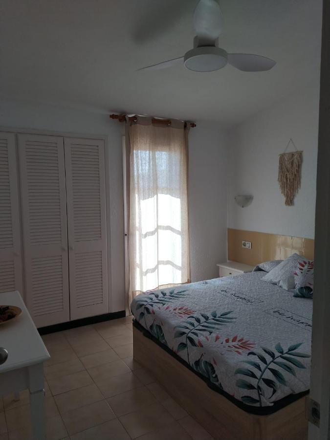 Apartamento Con Piscina Y Terraza En Ciudadela De Menorca カラ・エン・ブラネス エクステリア 写真