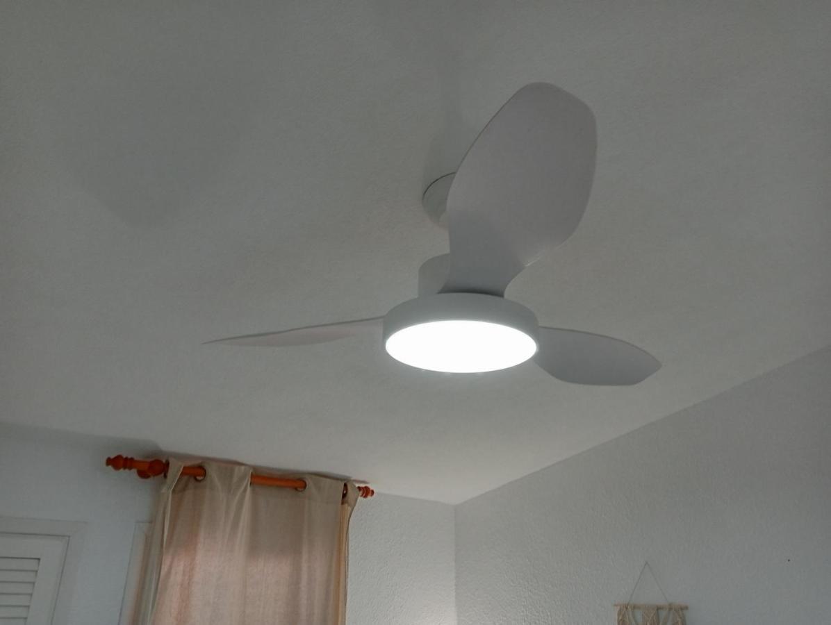 Apartamento Con Piscina Y Terraza En Ciudadela De Menorca カラ・エン・ブラネス エクステリア 写真
