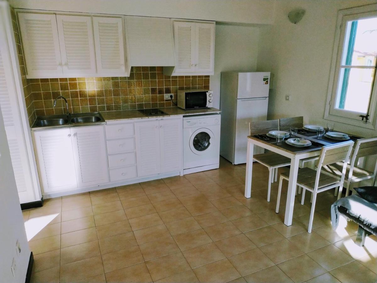 Apartamento Con Piscina Y Terraza En Ciudadela De Menorca カラ・エン・ブラネス エクステリア 写真